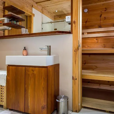 Cozy In Preserje With Sauna Semesterbostad